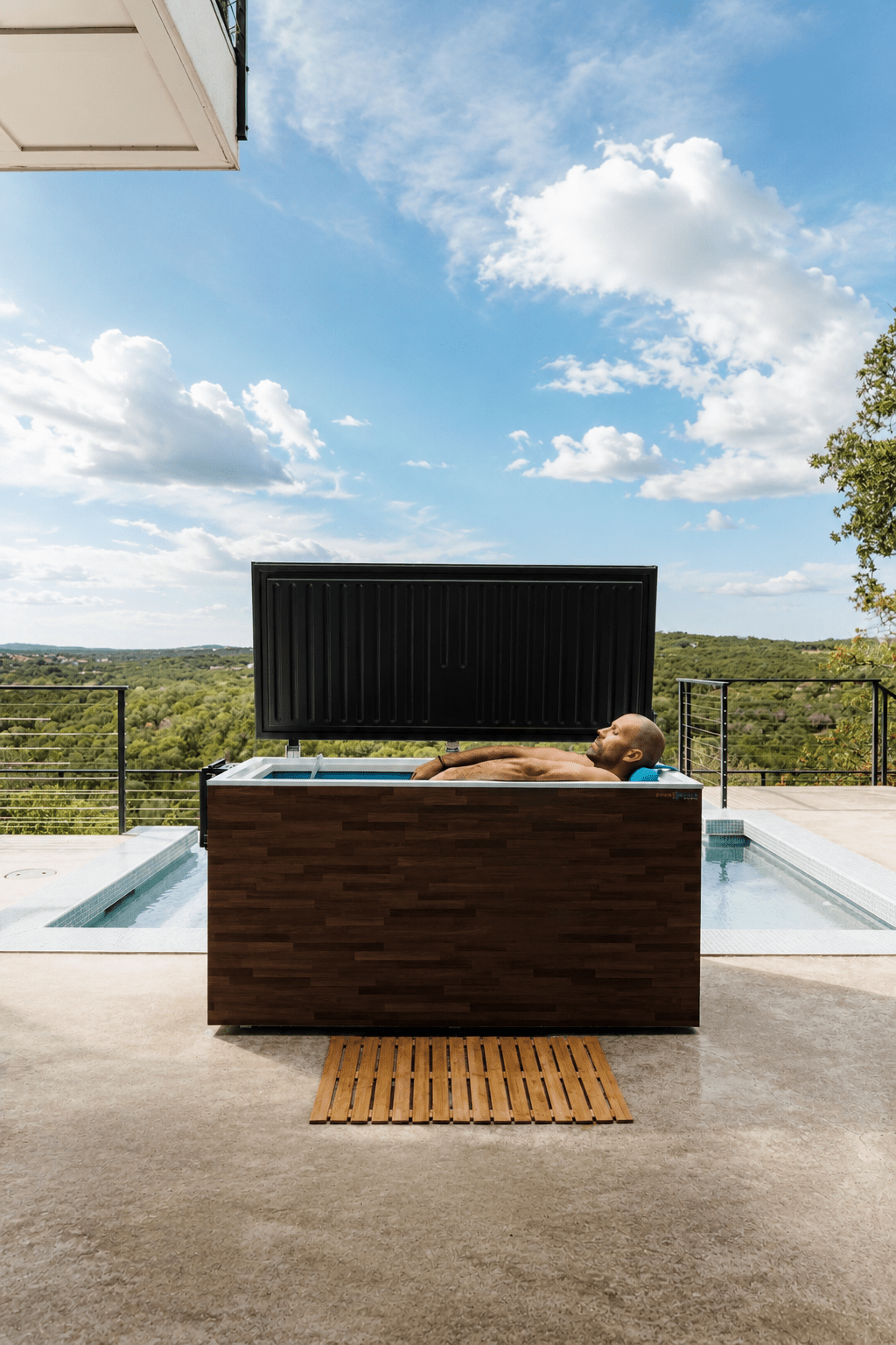 Fire Cold Plunge All-In-One with Built-In Chiller